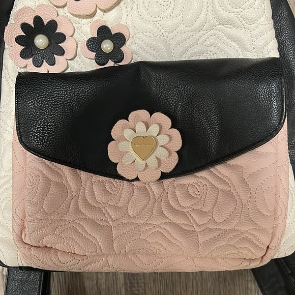 Betsey Johnson Faux Leather Flower Back Pack - Picture 3 of 14